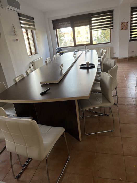 Masa dubla si 20 de scaune de vanzare