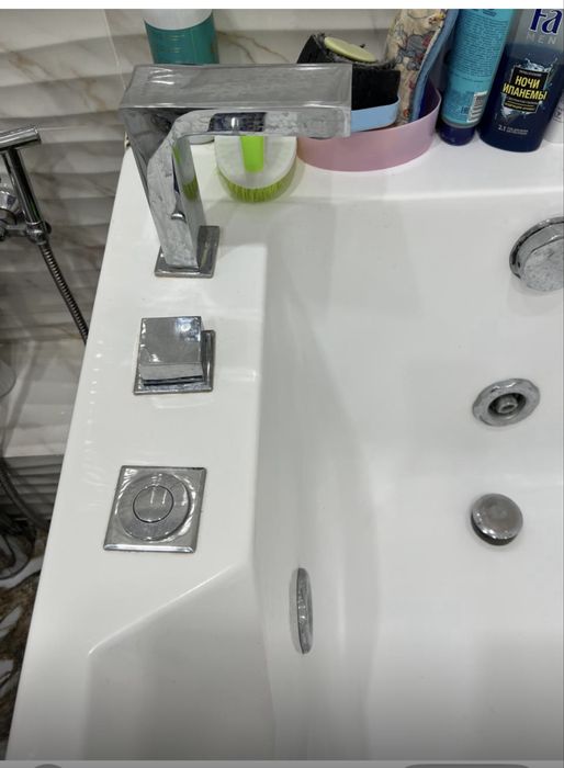 Продам ванну-джакузи