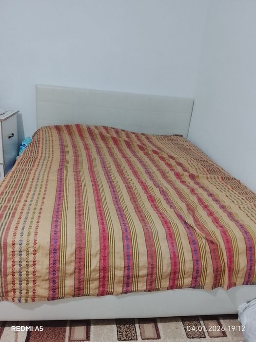 Крават. 2адамдық