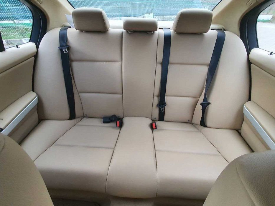 PROPRIETAR BMW 320D  177 cp 2008 piele crem