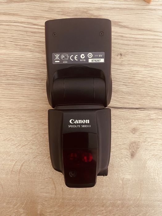 Canon EOS 550D (полный комплект)