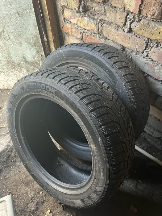 Шины 215/66 R17 пара 25000