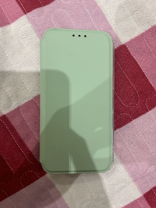 Чехлы айфон 14