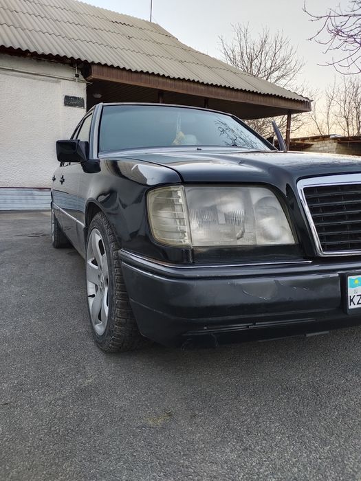 Продам Мерседес 124