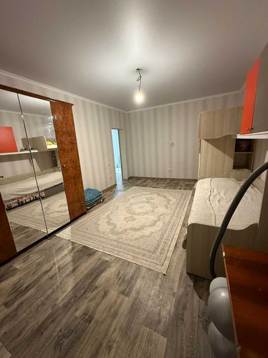 Продам 2х комн кв Батыс