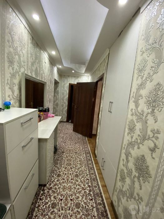 Sotiladi Olmos navostroyka. 2/3/7. 55m²