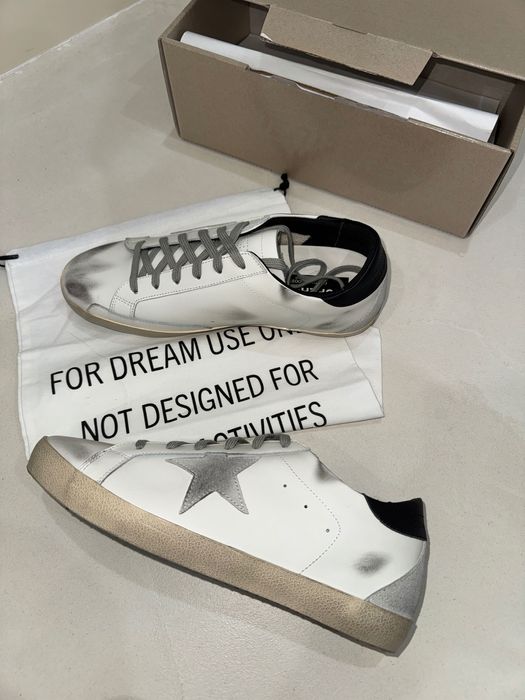 Golden Goose Sneakers