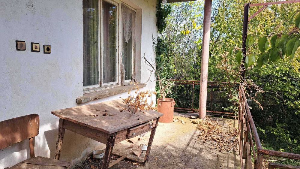 Къща за продажба в с. Калояновец