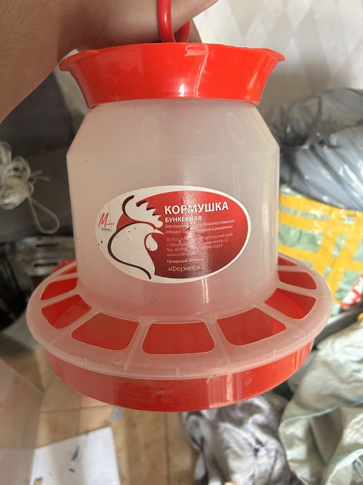 Кормушка бункерная для птиц