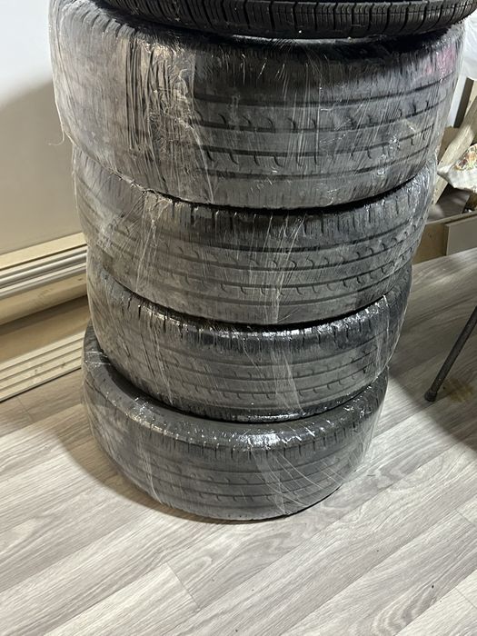Продается Шины R19