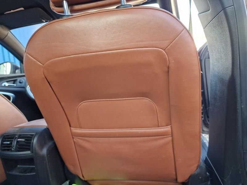 Scaun fata dreapta piele maro cu incalzire Opel Insignia A