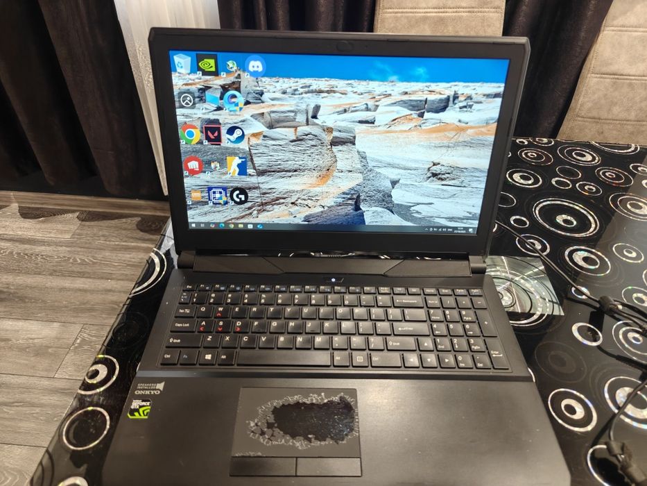 Лаптоп Aftershock 15s