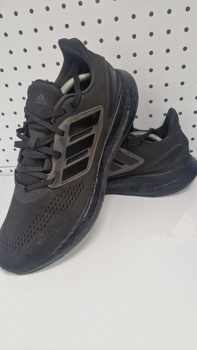 Оригинални мъжки маратонки- Adidas PureBoost 22