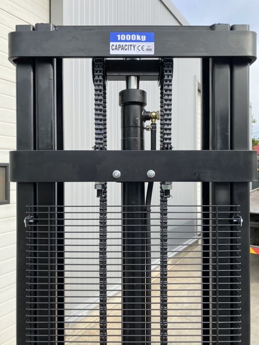 Transpaleta Liza electrica cu catarg VALLIFT DIN STOC CU GARANTIE!