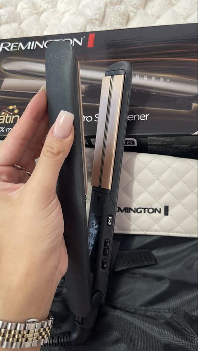 Пресата за коса Remington S8590 Keratin Therapy Pro