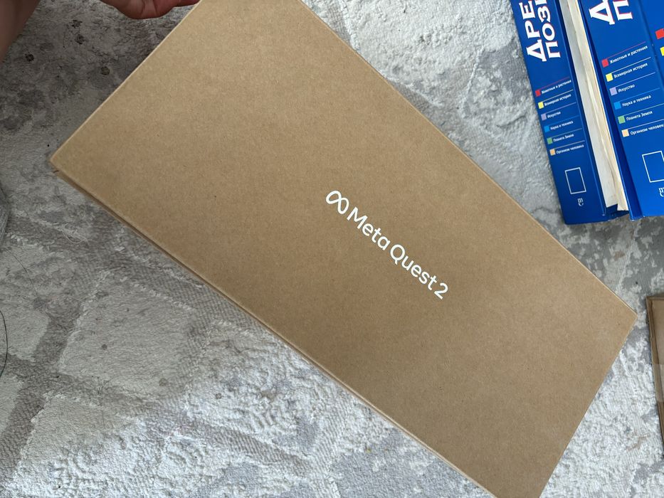 Продаю vr-очки Meta Quest 2