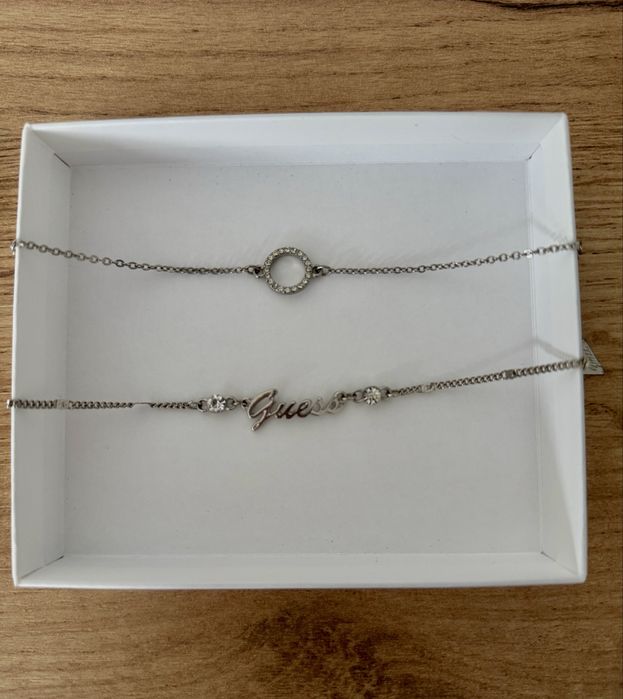 Гривни Guess