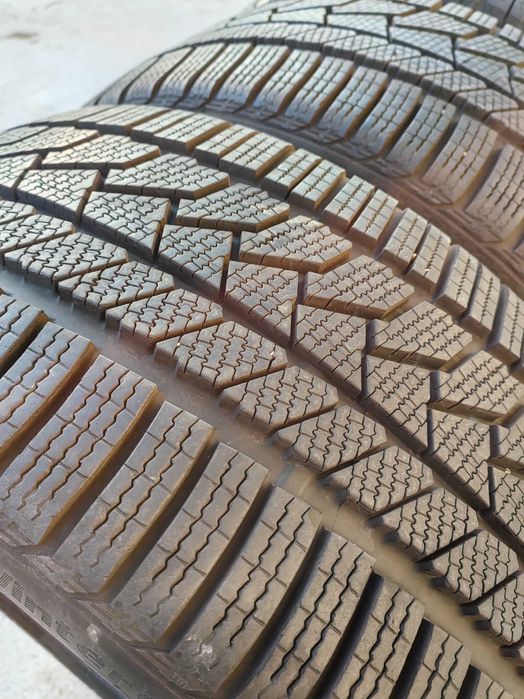 245 40 20 и 275 35 20 спорт пакет зимни гуми