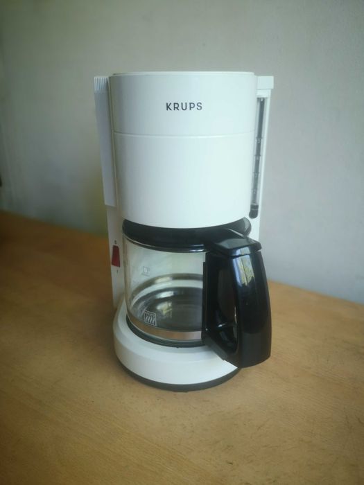 Cafetieră            .