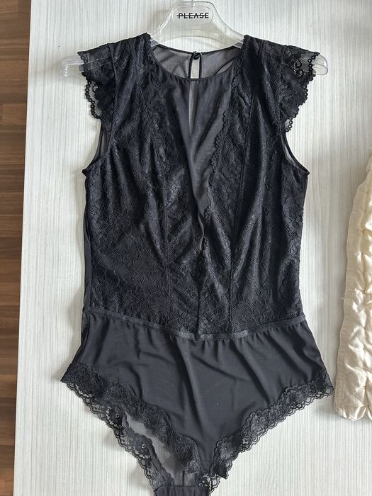 Body din dantela fina elegant