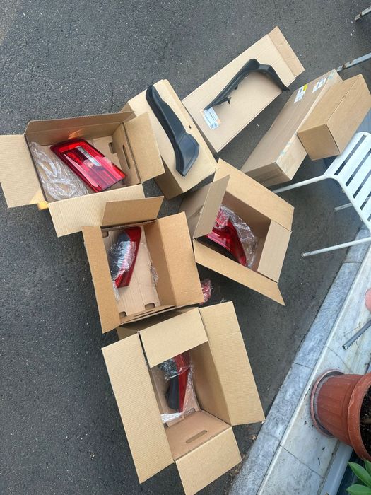 Оргинални фарове за BMW 5та серия седан F90