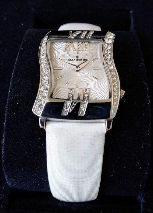 Дамски швейцарски часовник CANDINO, Чисто нов!