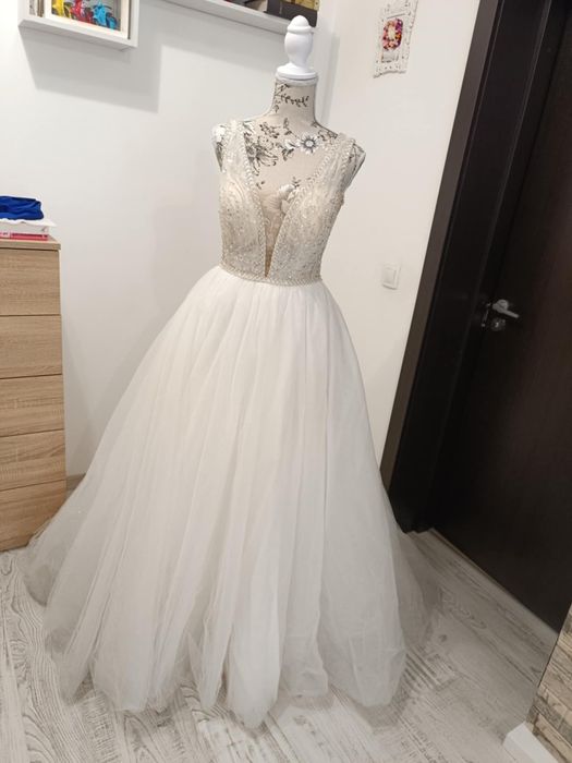 Vand rochie de mireasa