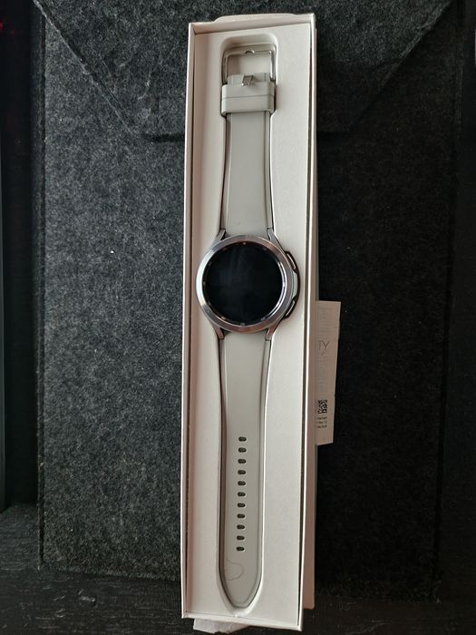 Galaxy watch 4 classic 46 mm  идеал