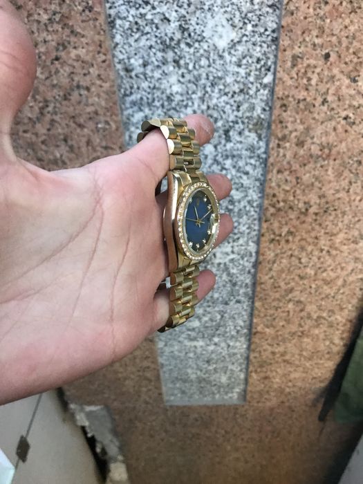 Rolex soati sotiladi