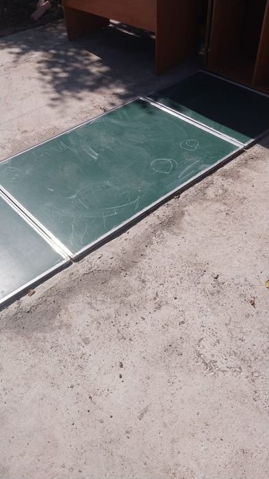 Для курса 3 парта и доска