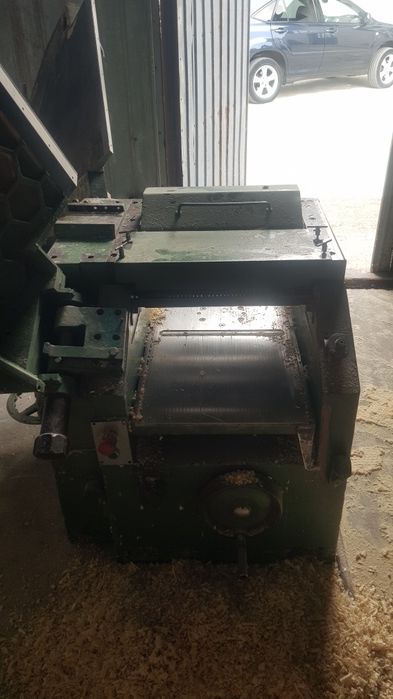 Vind sau schimb cu auto utilaje de tâmplărie lemn plus uscător cherestea 30 mc linie completa se vind și la bucată 0721704836