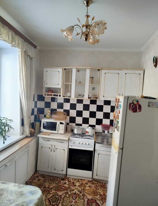 продам 1 комнатную квартиру