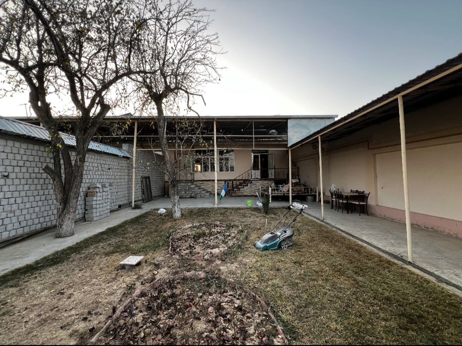 Ховли сотилади арзон нархда