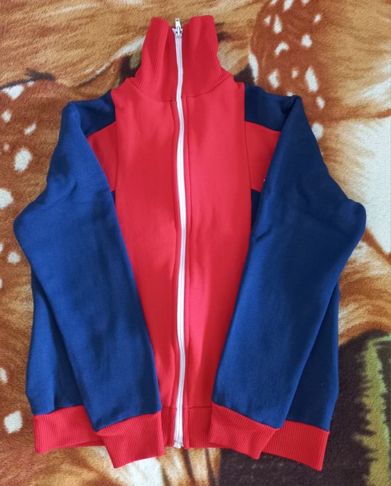 Продам рубашки 33 размер