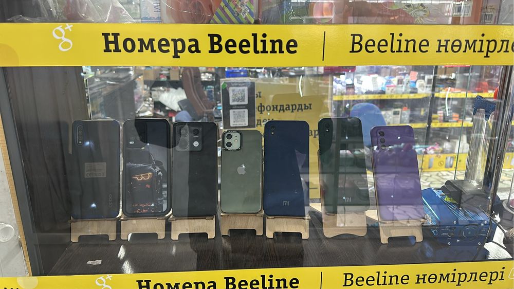 Разные телефоны на продаже Samsung / Iphone / XIAOMi / OPPO