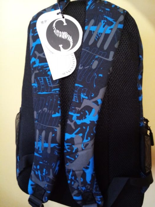 Раница с много отделения + Флашка 32GB  Philips snow white