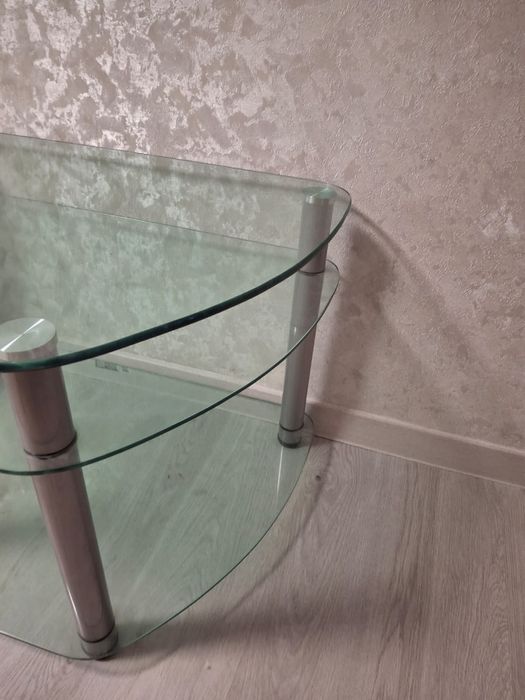 Продам журнальный столик