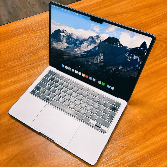 Macbook Air M2 2022