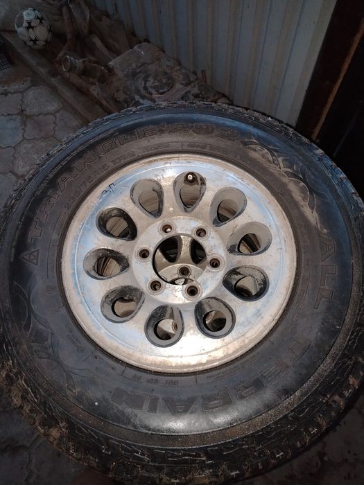 Продам диски с резиной