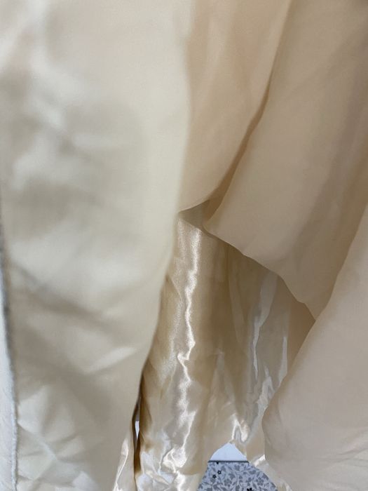 Платье бежевое длинное