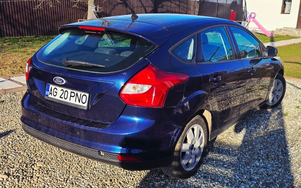 Vând Ford focus din2012