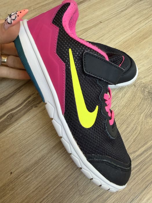 Оригинални маратонки NIKE FLEX EXPERIENCE 4 ! 35 н