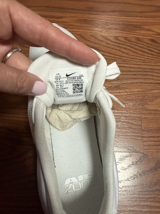 Кросовки NIKE оригинал размер 41-42