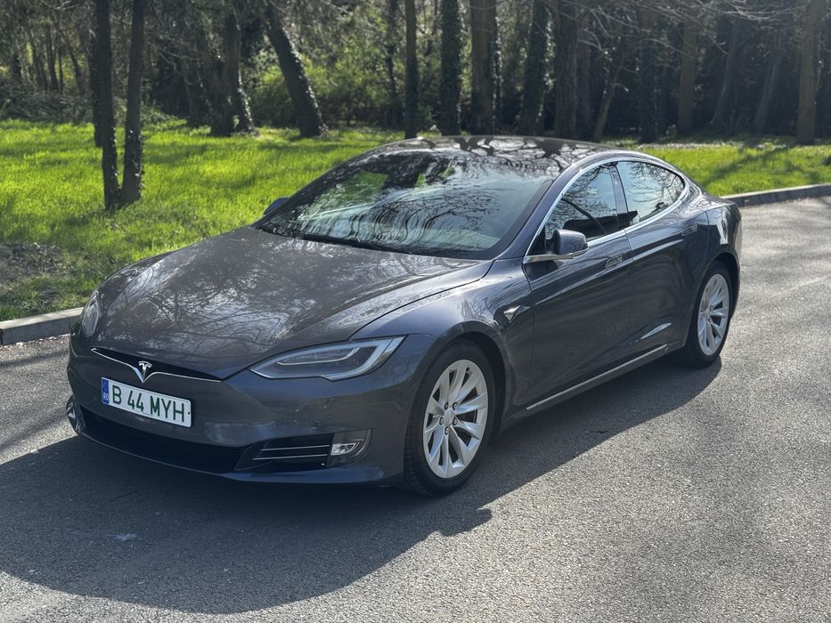 Tesla Model S Long Range Plus Raven