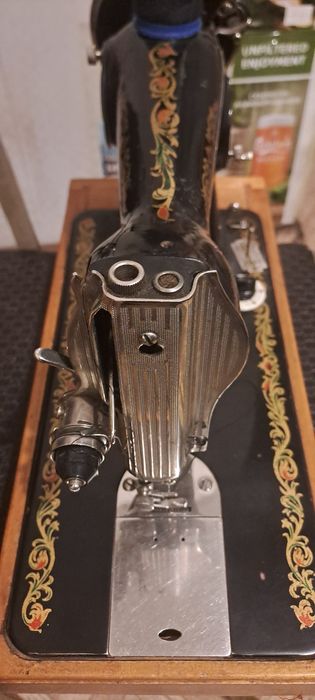 Продам швейную машинку ,ручную