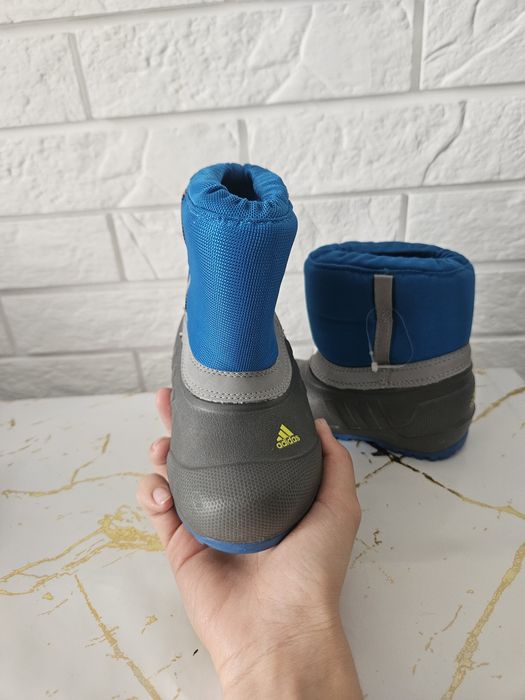 Резиновые адидас сапожки