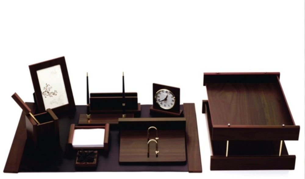 Набор для стола руководителя – красное дерево