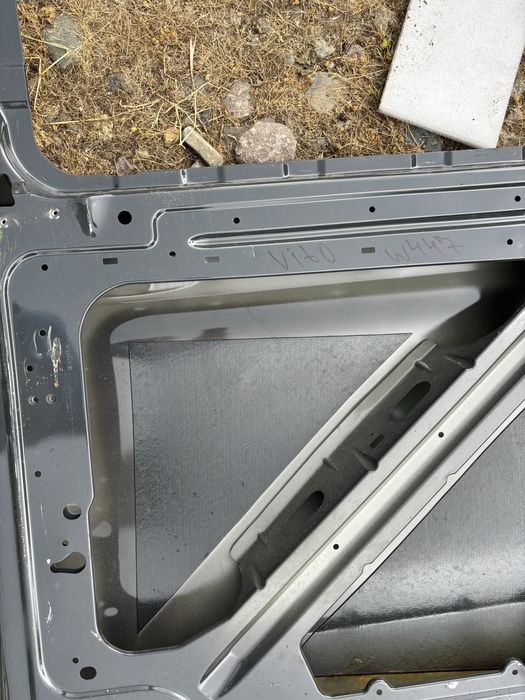 Врата Мерцедес Вито/Mercedes Vito W447