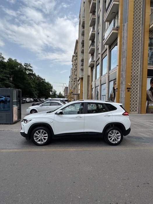 Tracker 2 - 2023 - LTZ - 25000 km