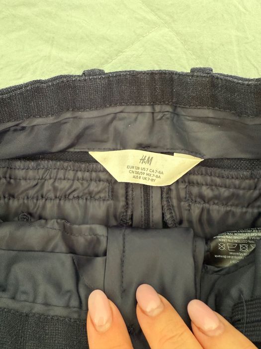 Дрехи за момче benetton и H&M и чантичка